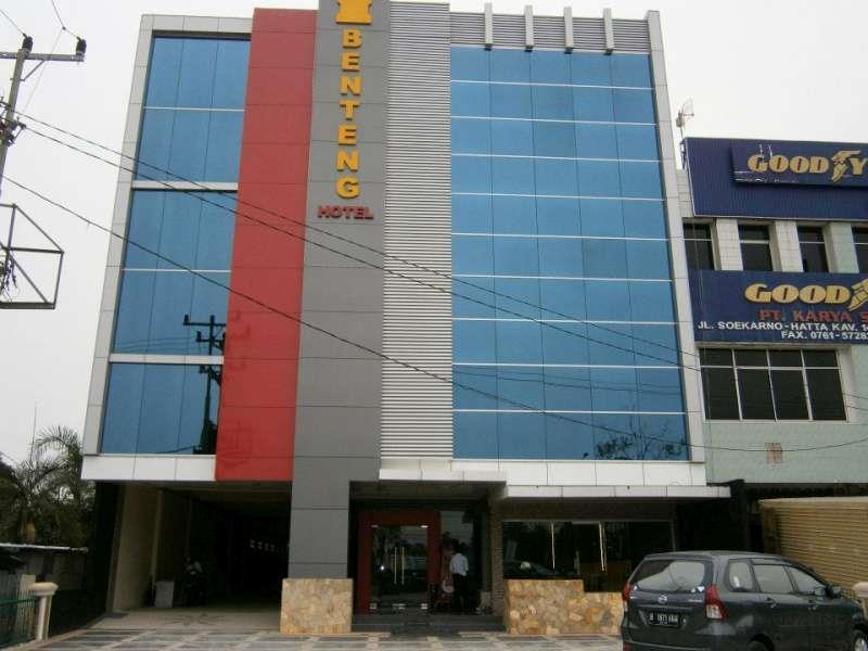 Benteng Hotel Pekanbaru Extérieur photo
